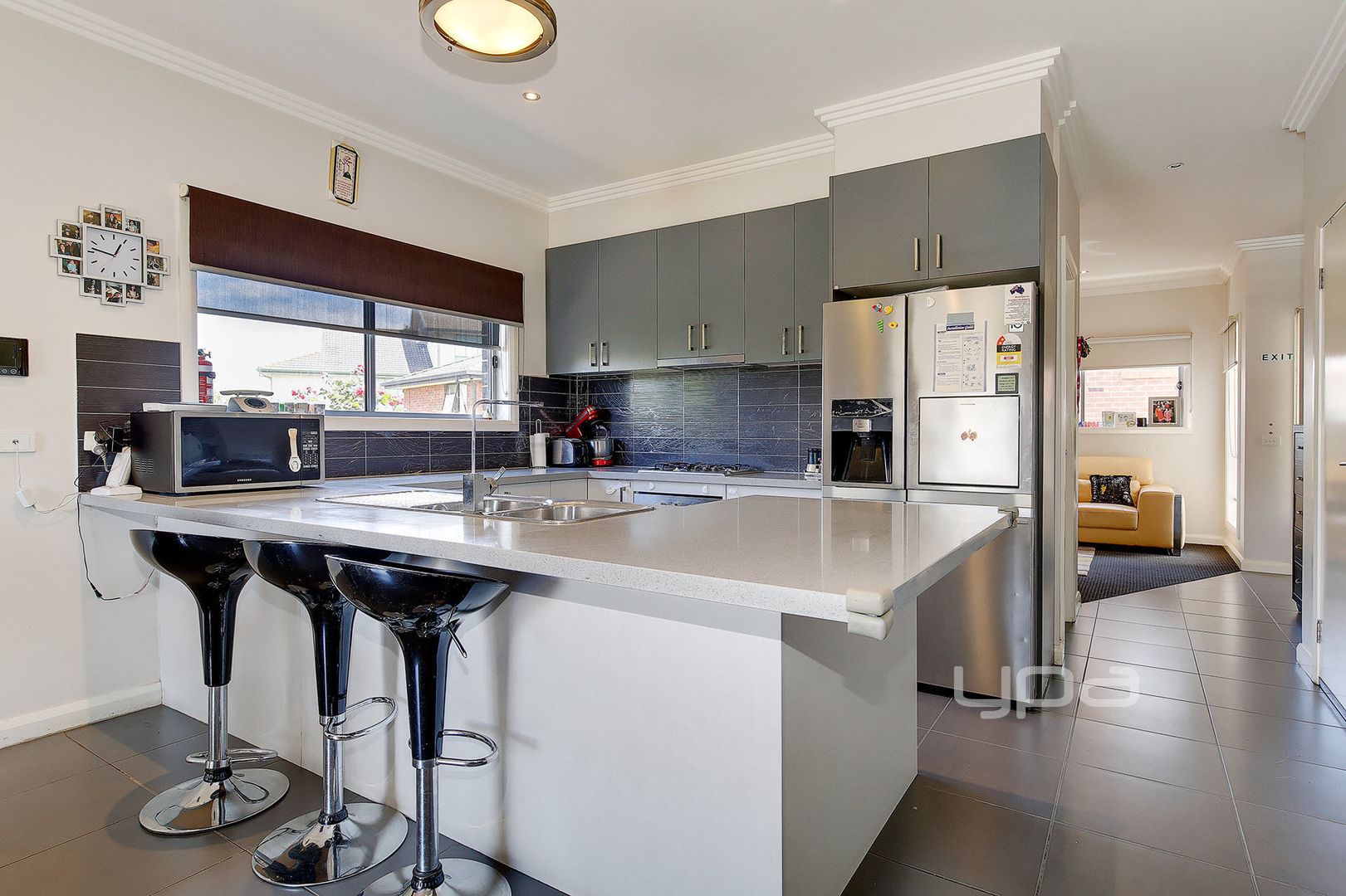 2/5 Bronco Court, Meadow Heights VIC 3048, Image 2