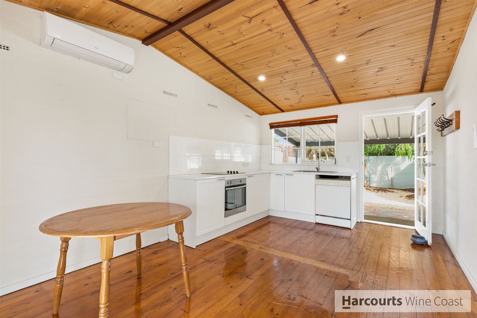 1/30 Zephyr Terrace, Port Willunga SA 5173, Image 2