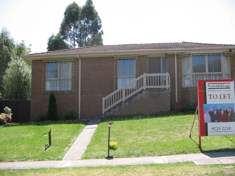 53 Wandana Crescent, Mooroolbark VIC 3138