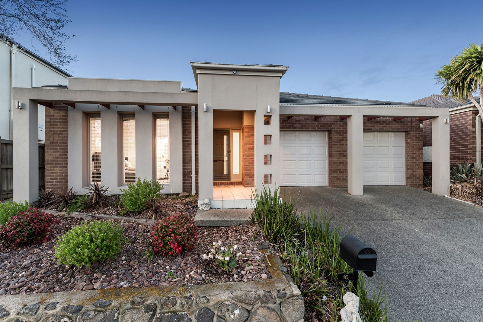 16 Scarborough Terrace, Craigieburn VIC 3064, Image 0