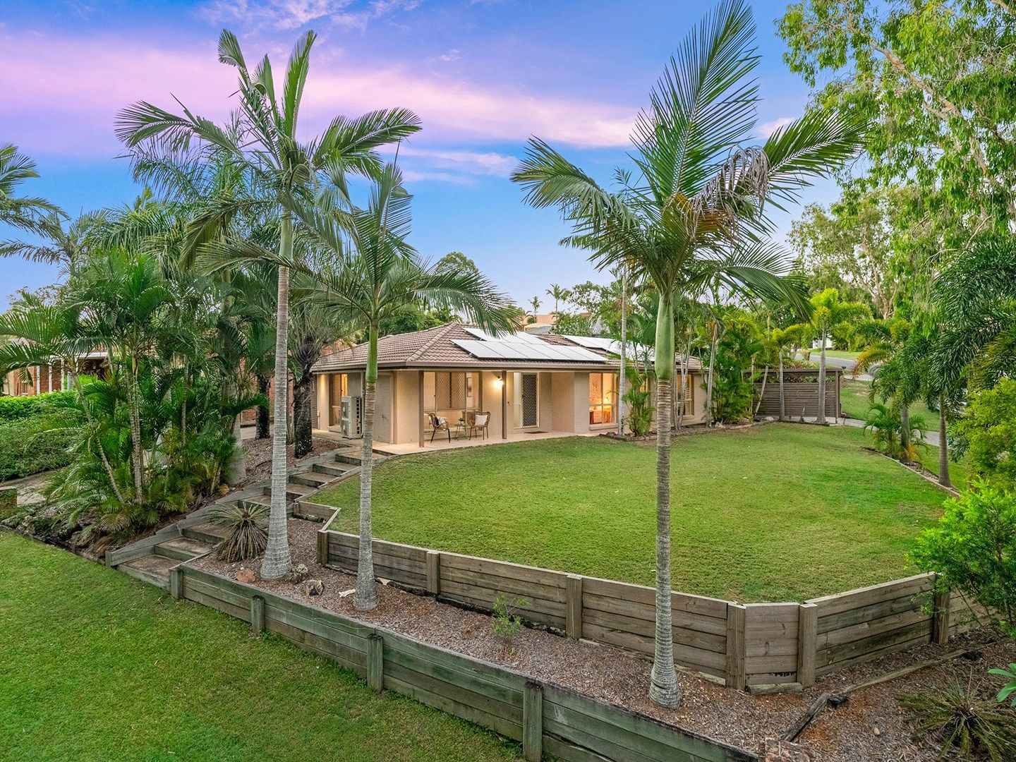 2 Wesley Place, Sinnamon Park QLD 4073, Image 0