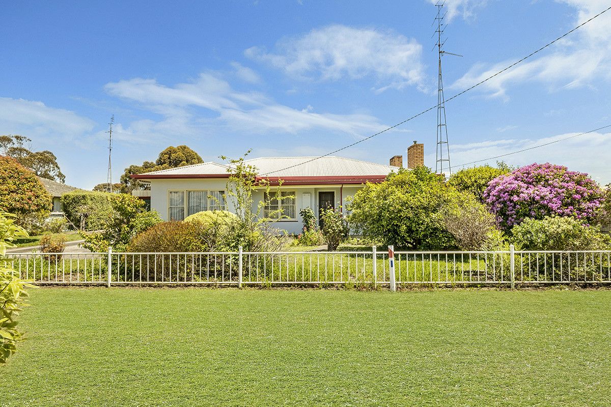 15 Lord Street, Cobden VIC 3266, Image 2