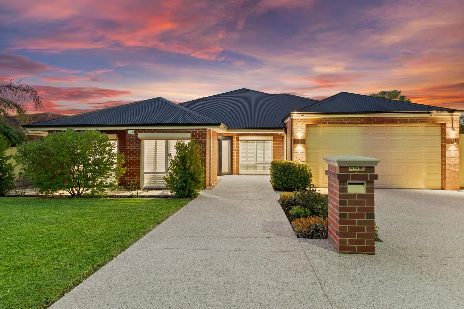 27 Meller Road, Bibra Lake WA 6163