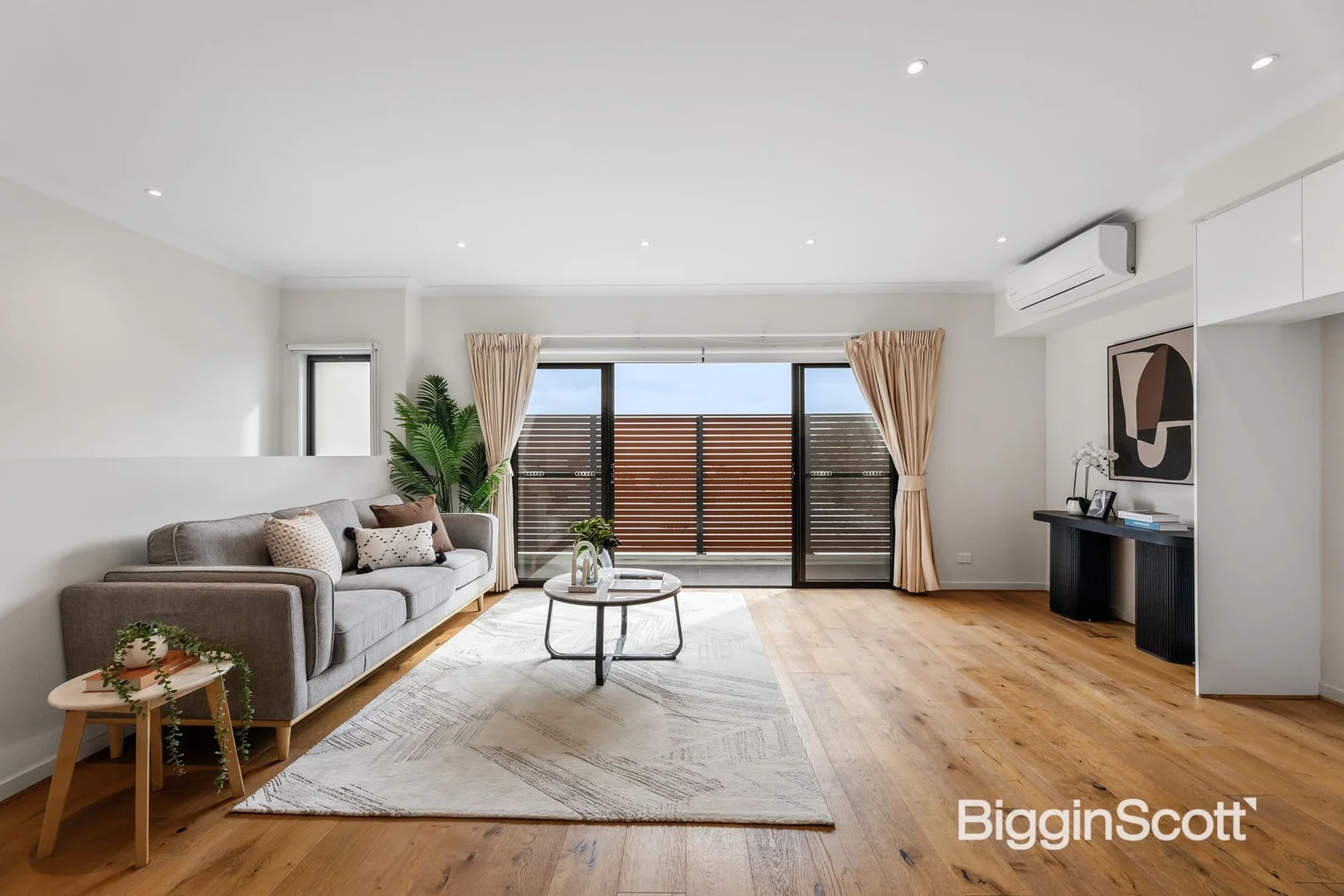 Additional image 4 of 2/32 Rathmullen Quadrant, Doncaster VIC 3108