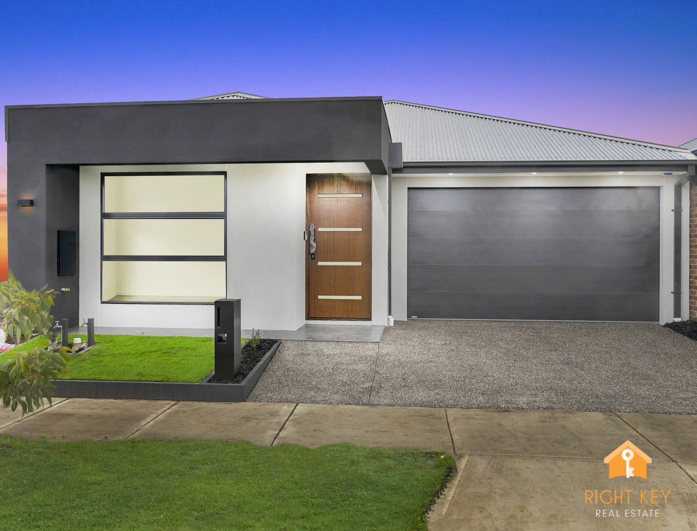 4 bedrooms House in 57 Molesworth Crescent DONNYBROOK VIC, 3064