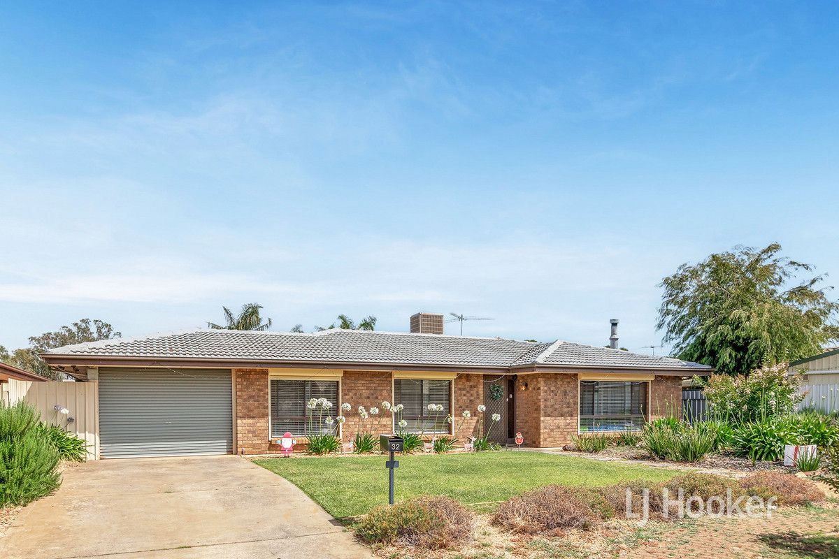 32 Carabeen Crescent, Andrews Farm SA 5114, Image 1