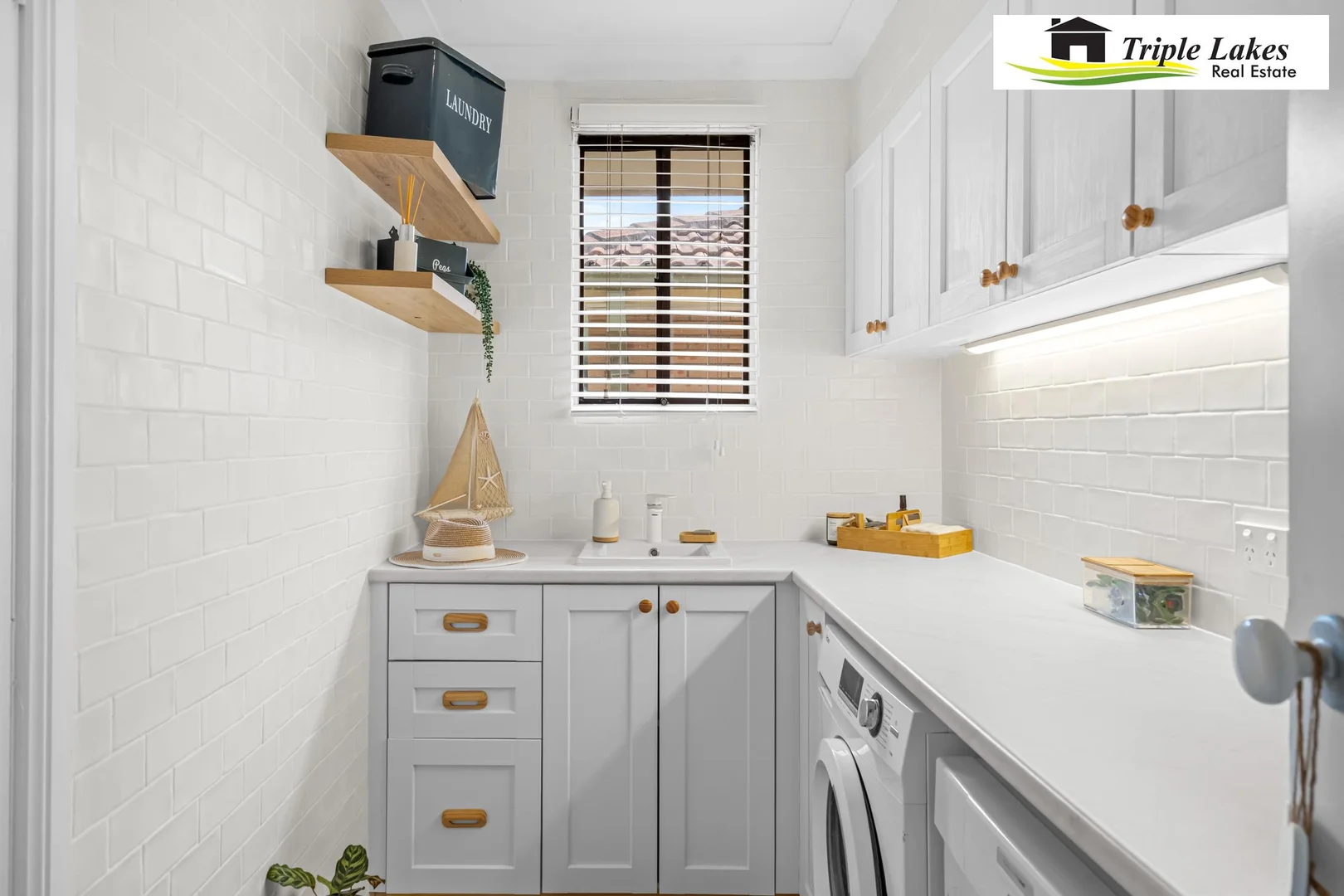 Additional image 7 of Summerland Point NSW 2259