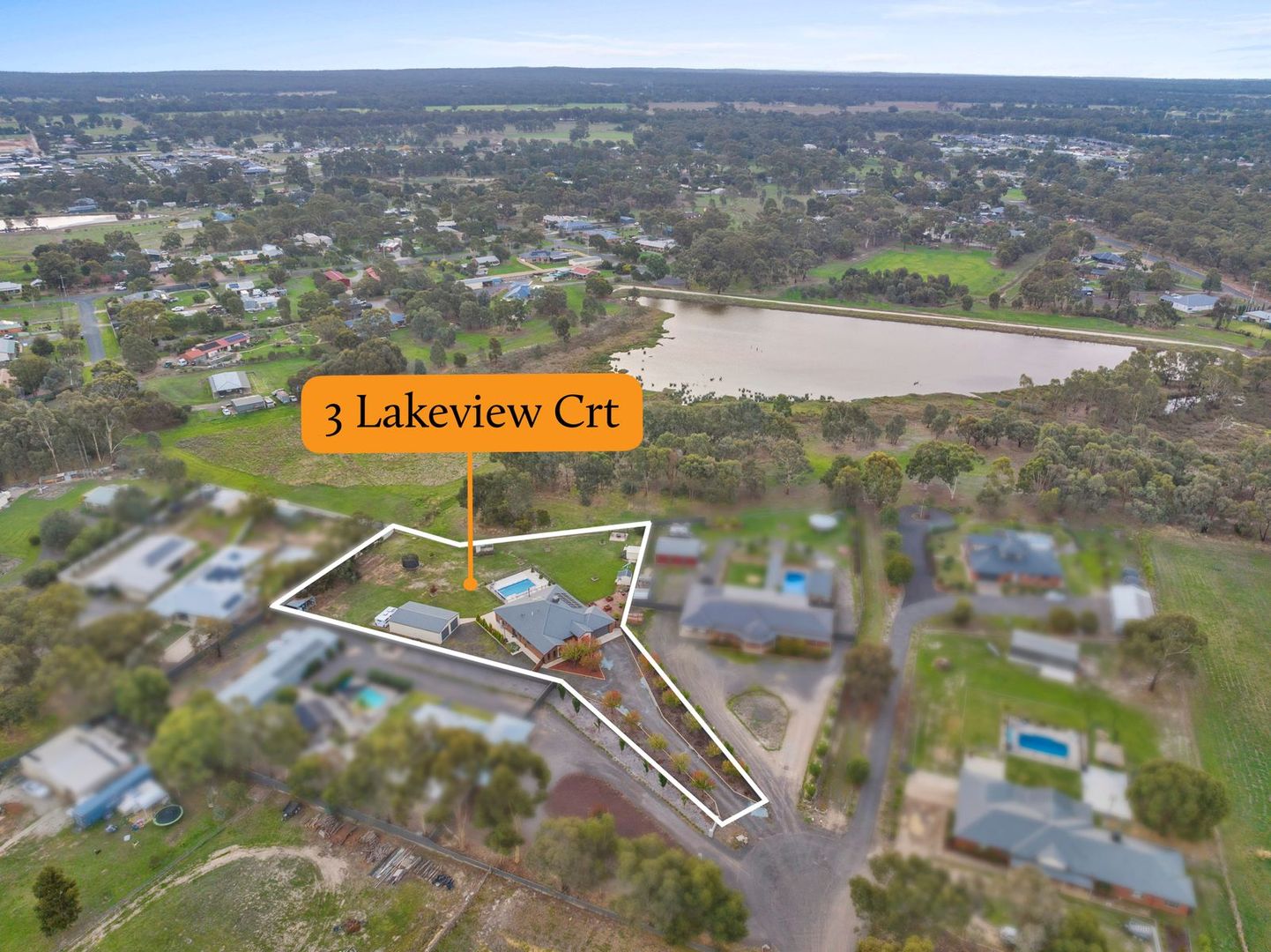 3 Lakeview Court, Huntly VIC 3551, Image 2
