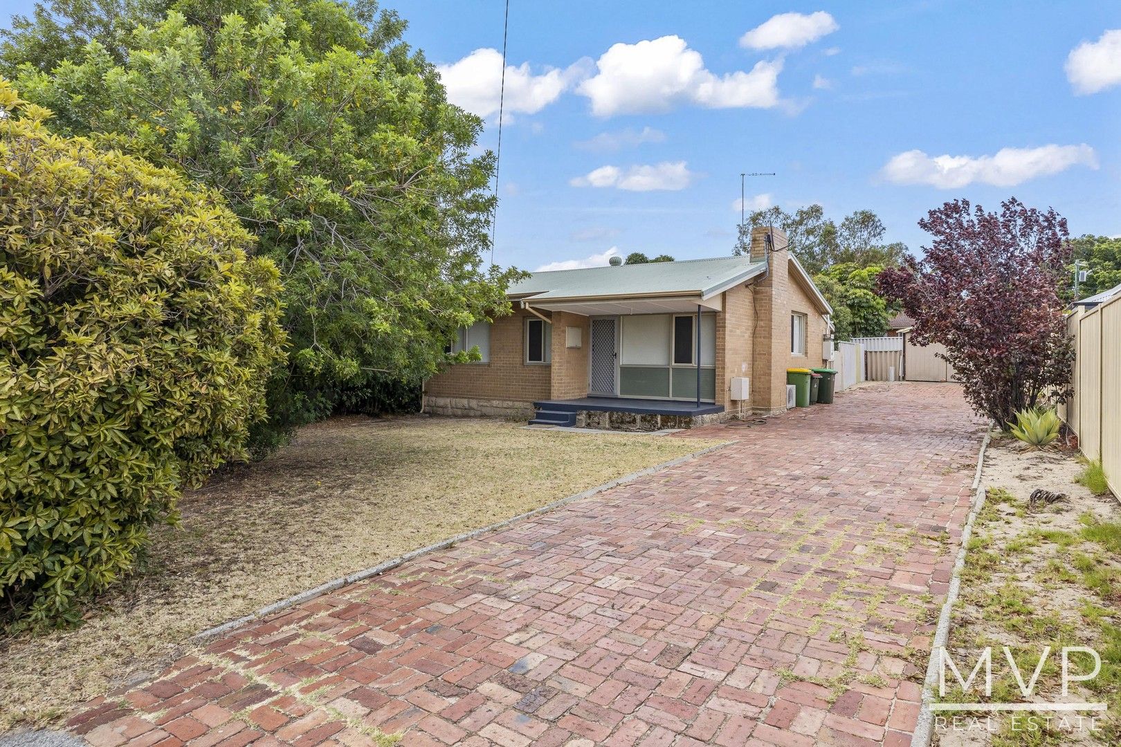 3 bedrooms House in 32 Cordelia Avenue COOLBELLUP WA, 6163