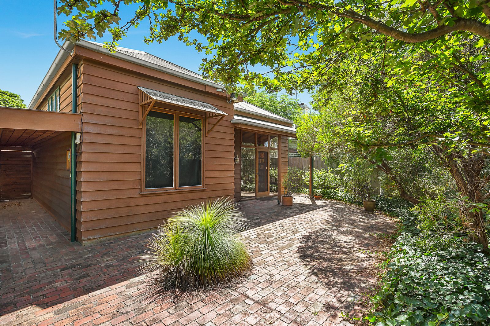 17 Wolseley Grove, Brighton VIC 3186, Image 1