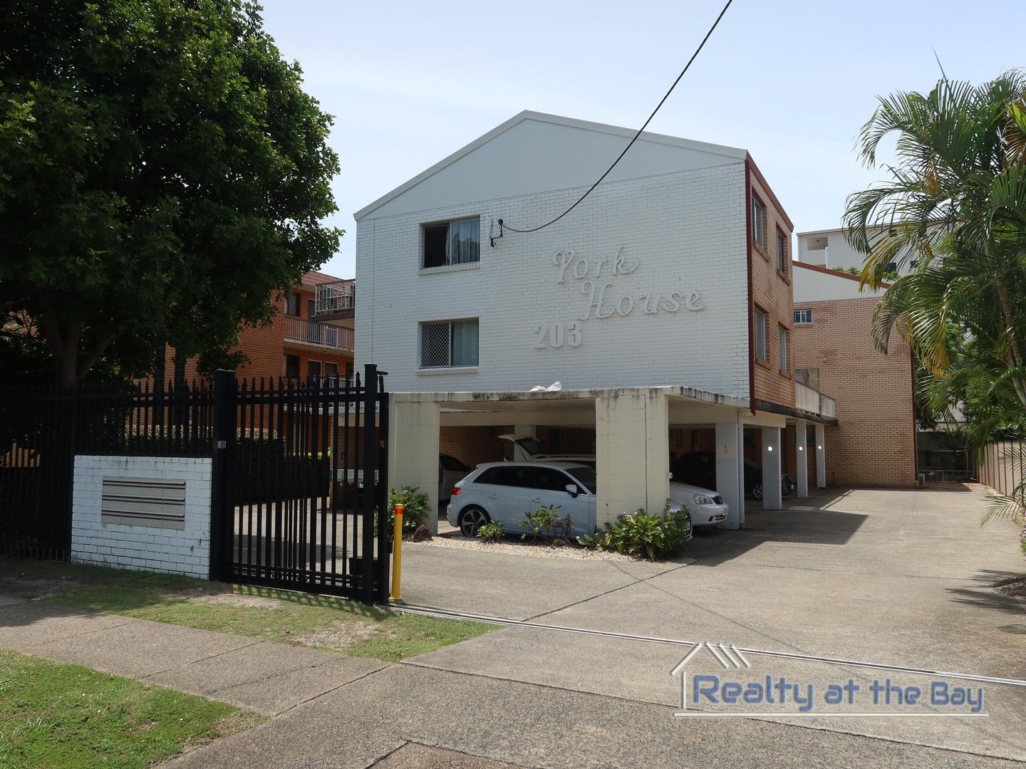 2 bedrooms Apartment / Unit / Flat in 6/203 Scarborough Street SOUTHPORT QLD, 4215