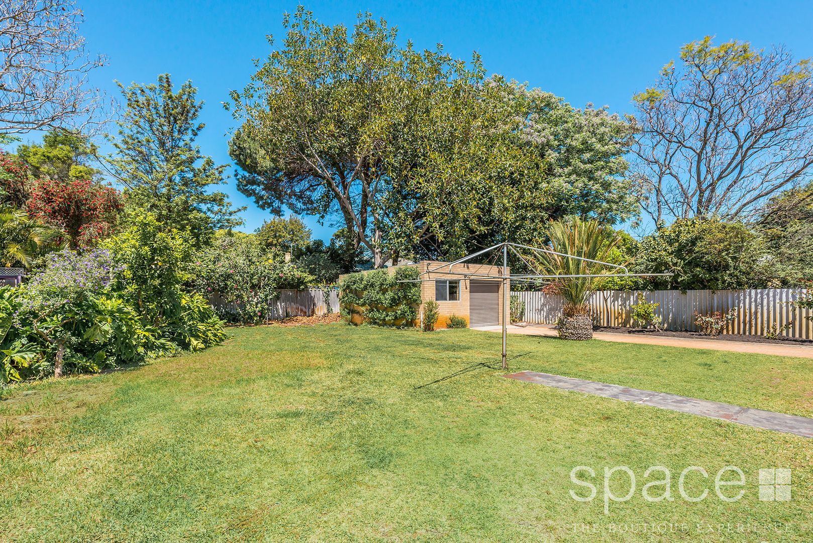 9 Peebles Road, Floreat WA 6014, Image 2