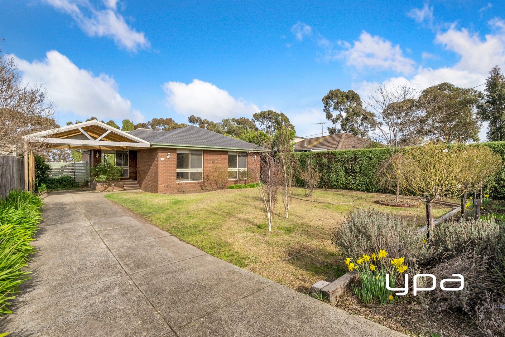 3 bedrooms House in 99 Charter Rd W SUNBURY VIC, 3429