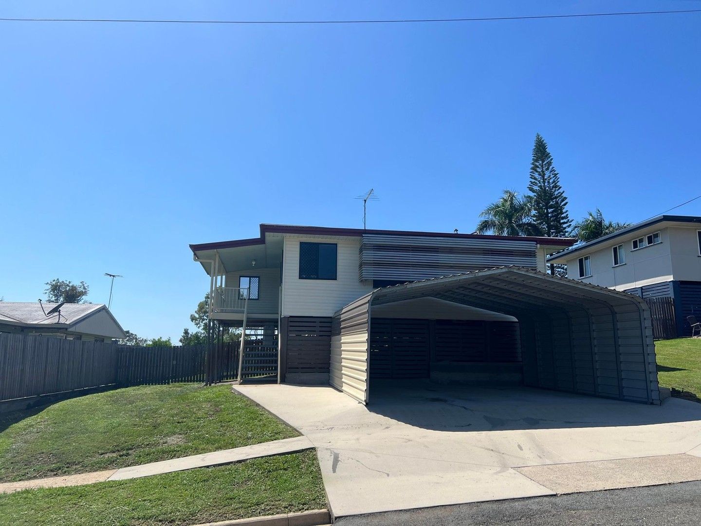 3 bedrooms House in 11 Utah Avenue SARINA QLD, 4737