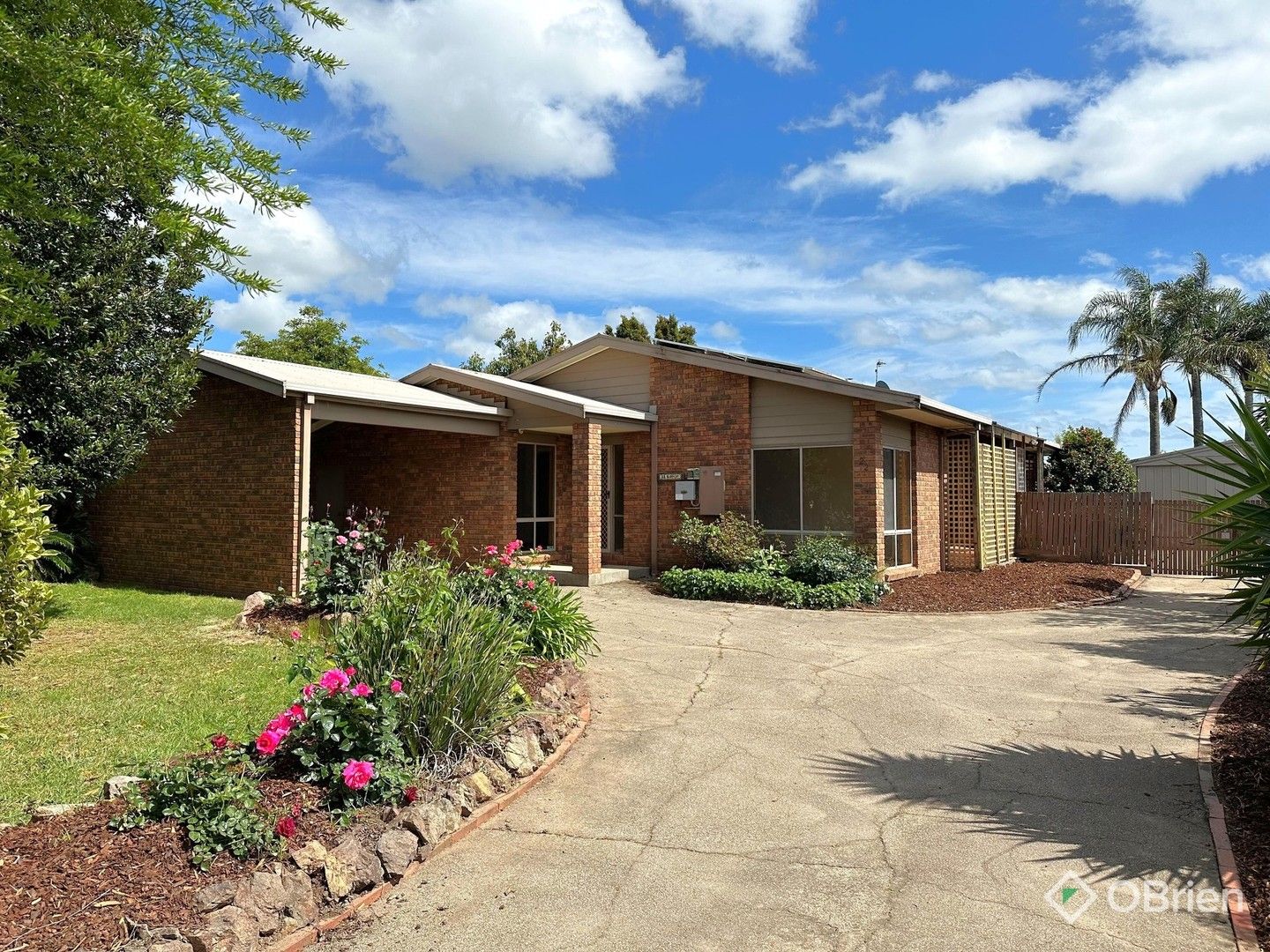 3 bedrooms House in 22 Bluff Court EASTWOOD VIC, 3875