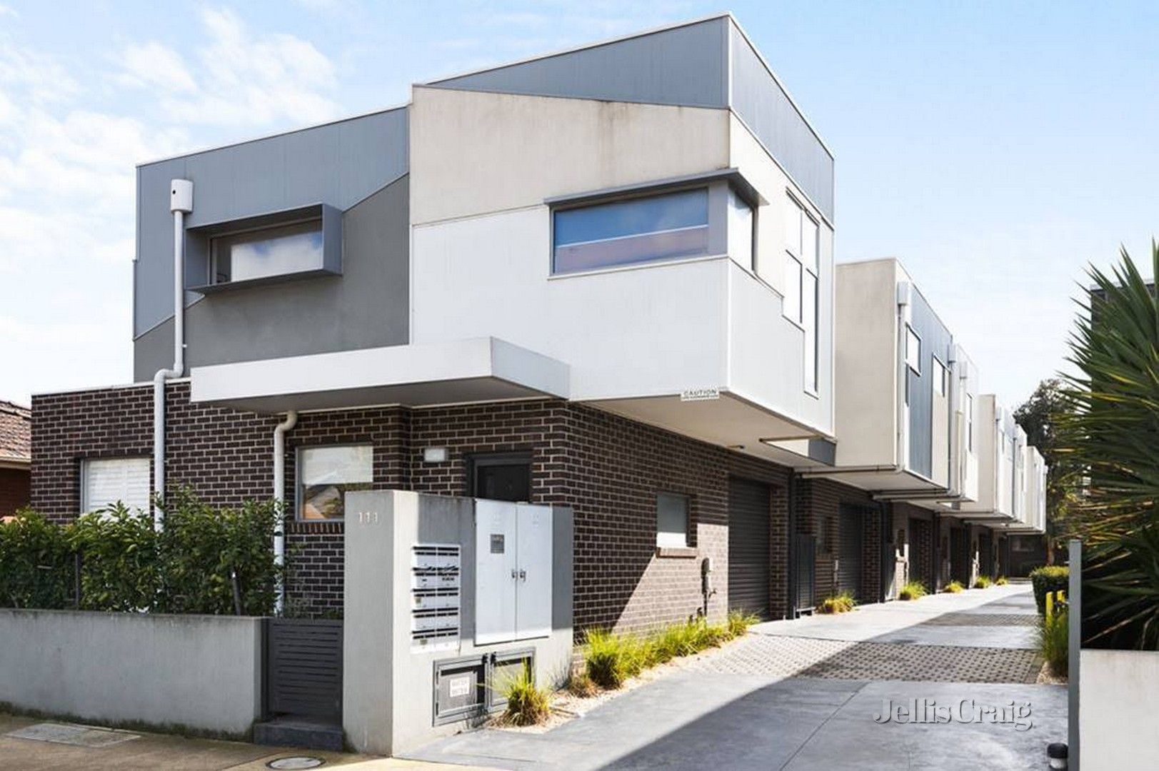 2 bedrooms Townhouse in 7/111 Victoria Street BRUNSWICK EAST VIC, 3057