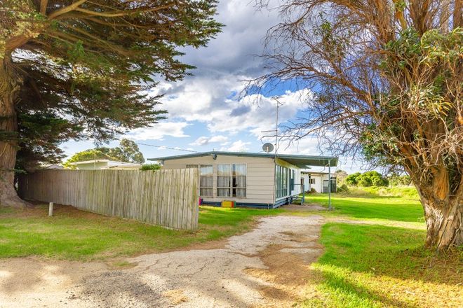 Picture of 68 MAIN Road, SEASPRAY VIC 3851