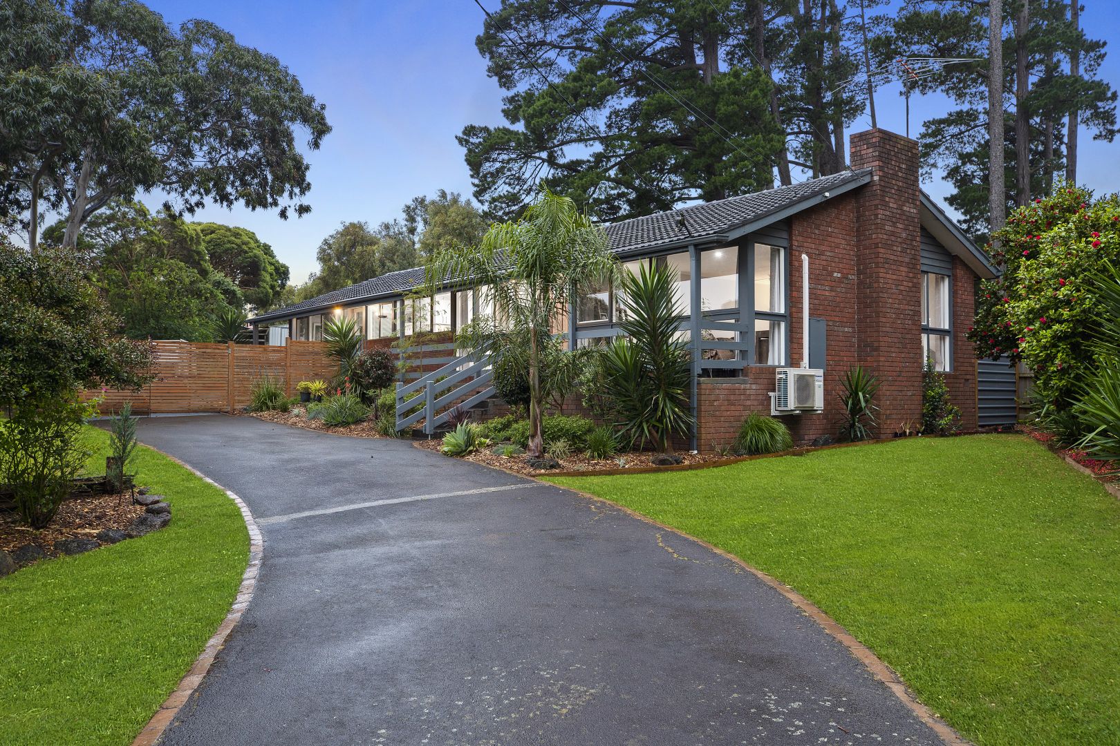 17 Pinevale Court, Boronia VIC 3155, Image 1