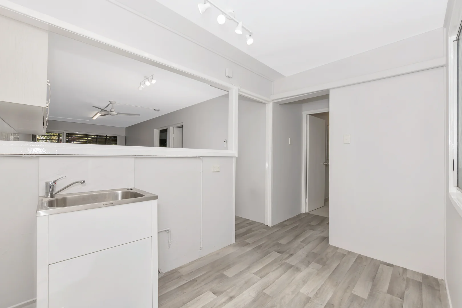 Additional image 8 of 1/19 Carr Street, Hermit Park QLD 4812