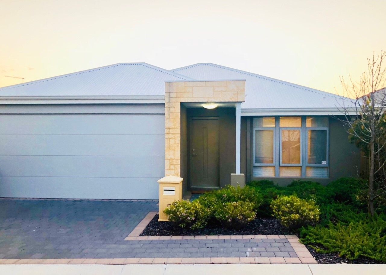 17 Vitis Chase, Ashb Property History & Address Research Domain