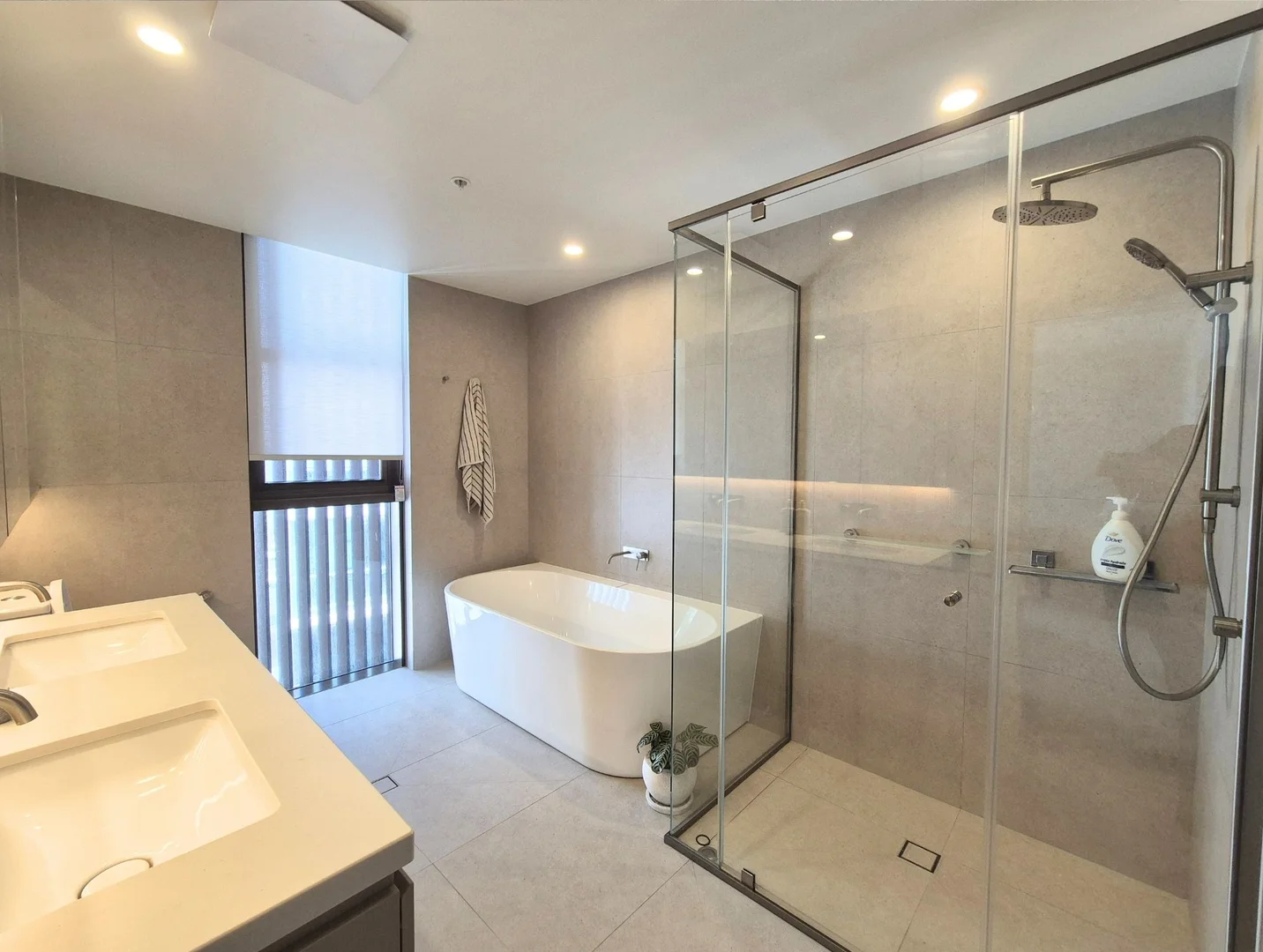 Additional image 13 of 404/16 Woodcliffe Crescent, Woody Point QLD 4019