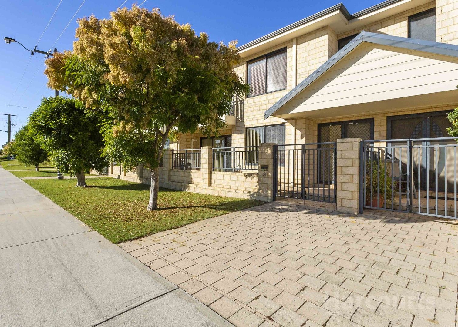 4 bedrooms House in 3/5 Hackett Street MANDURAH WA, 6210