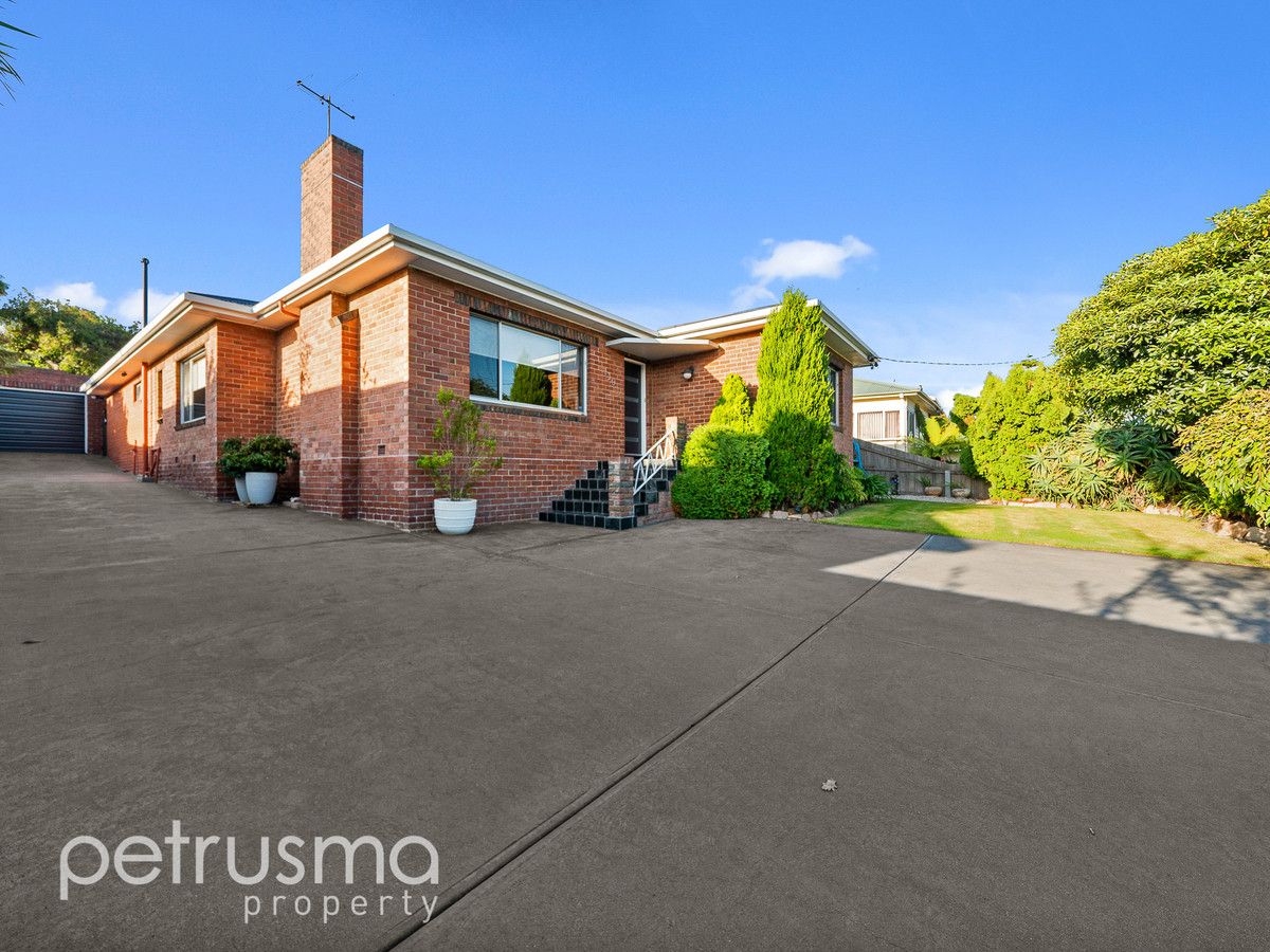 3 bedrooms House in 130 Clarence Street BELLERIVE TAS, 7018