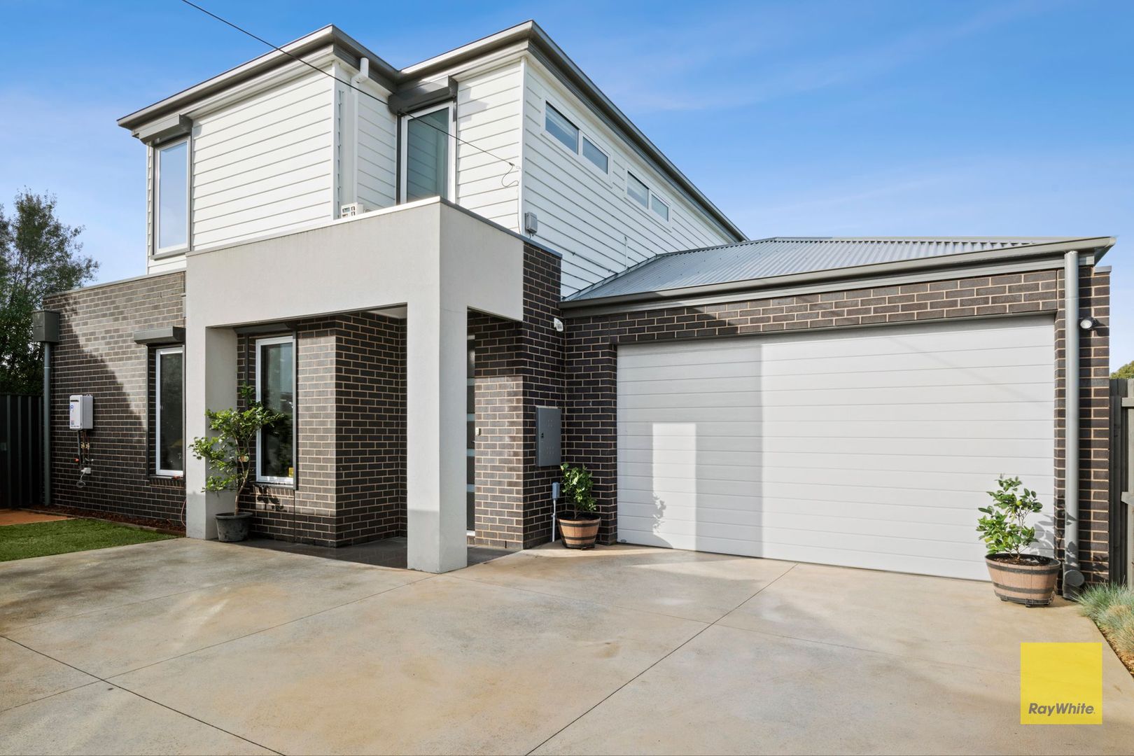 3 bedrooms House in 2/35 Digby Avenue BELMONT VIC, 3216