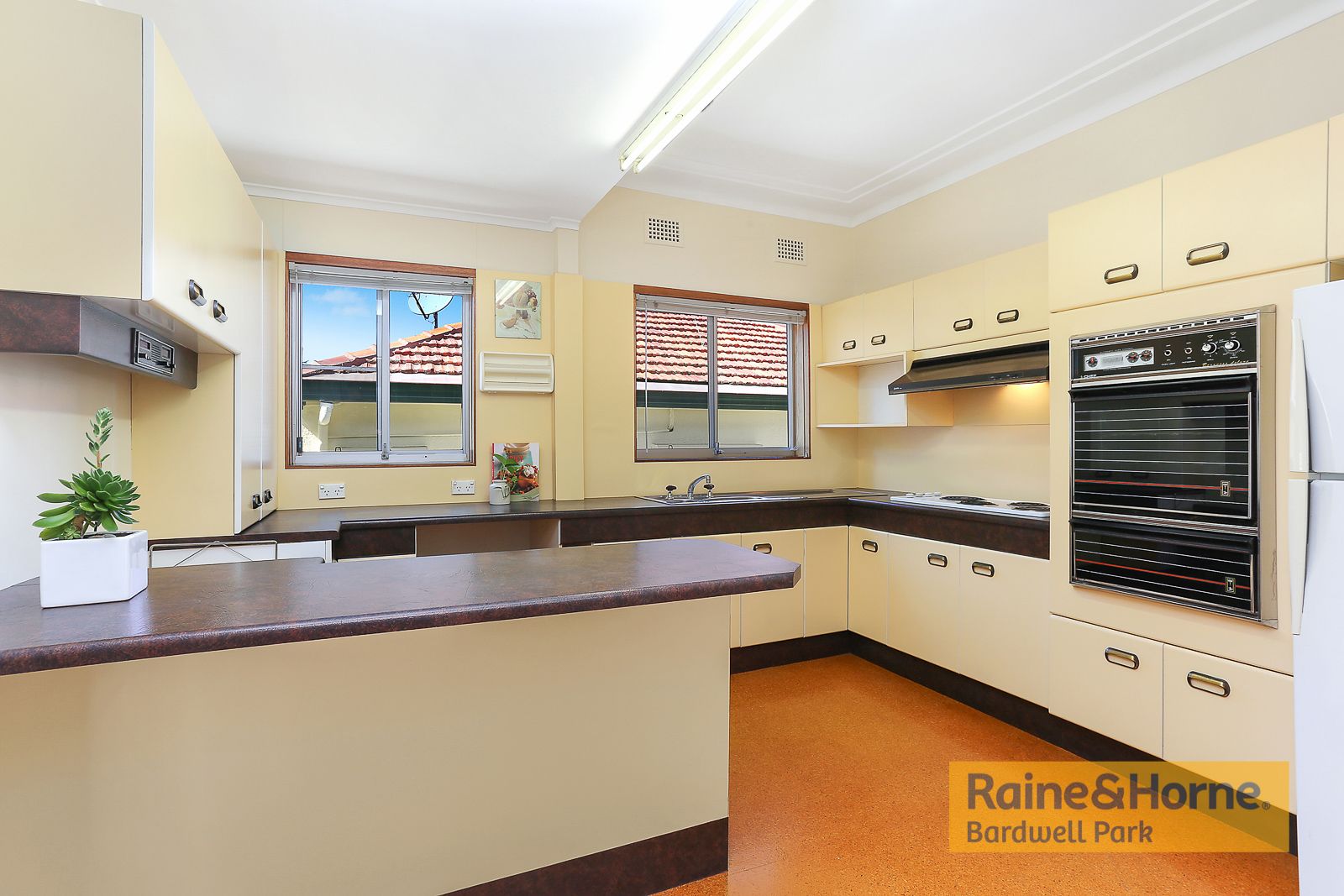 33 Glamis Street, Kingsgrove NSW 2208, Image 2