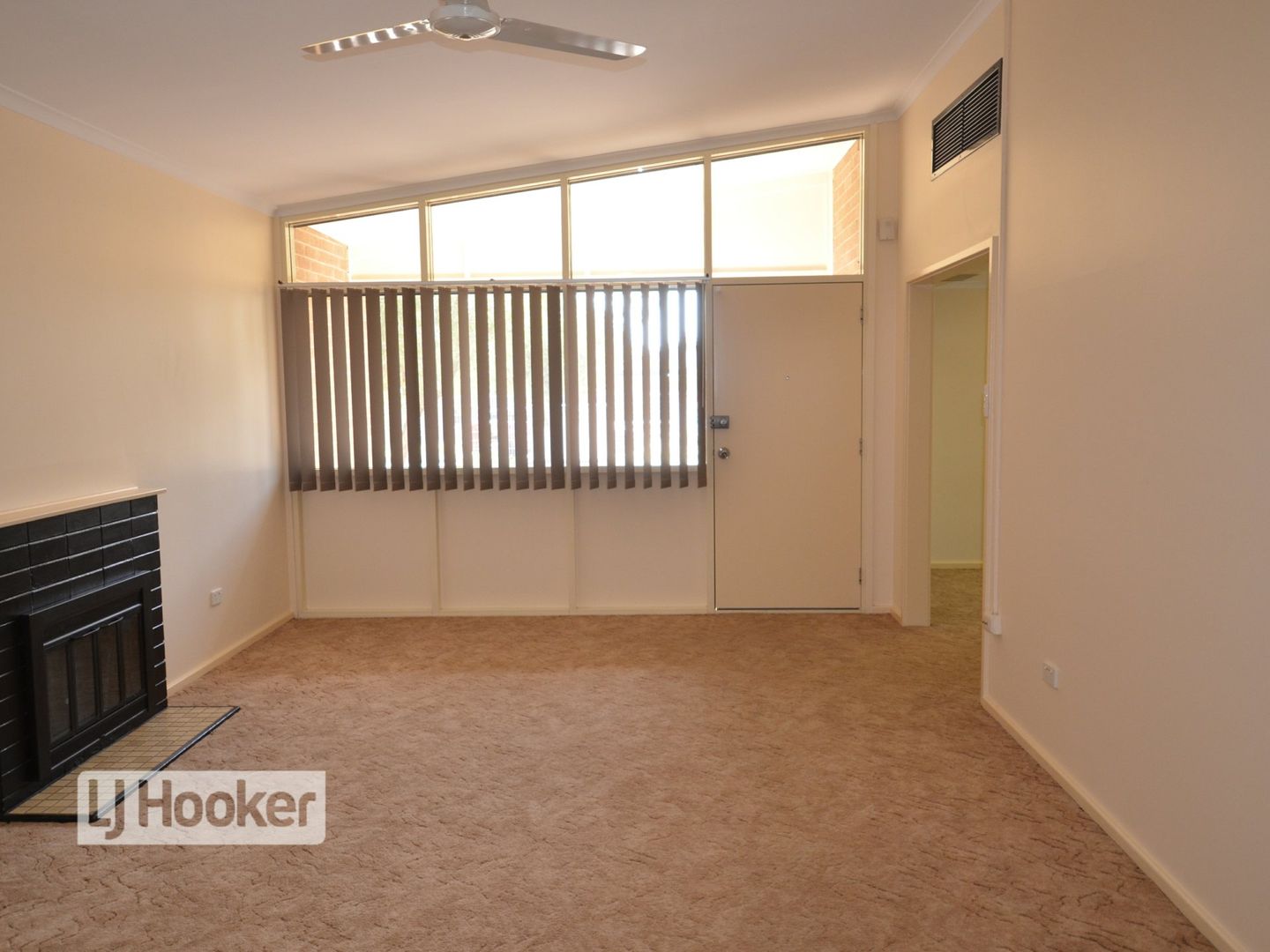 29 Roberts Crescent, Gillen NT 0870, Image 2