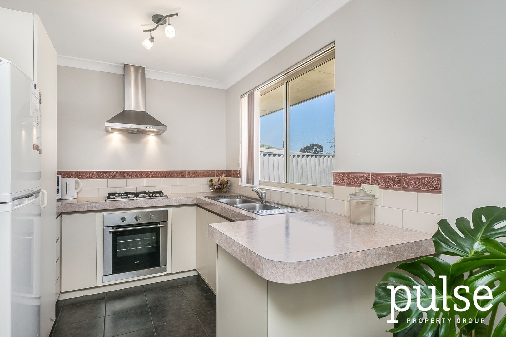 14A Ploughshare Place, South Lake WA 6164, Image 2