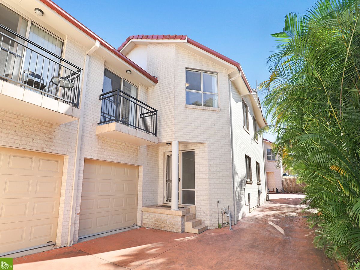 2/24 Robinson Street, Wollongong NSW 2500, Image 0