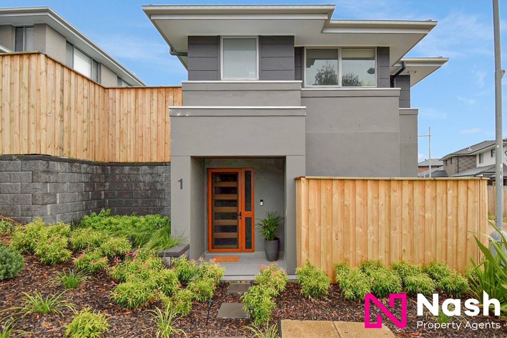 1 bedrooms Townhouse in 1 Stahl Lane ORAN PARK NSW, 2570