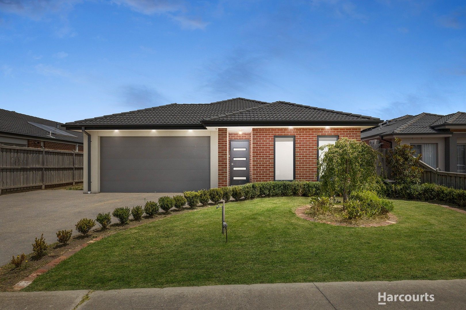 8 Shelton Park Drive, Koo Wee Rup VIC 3981, Image 0