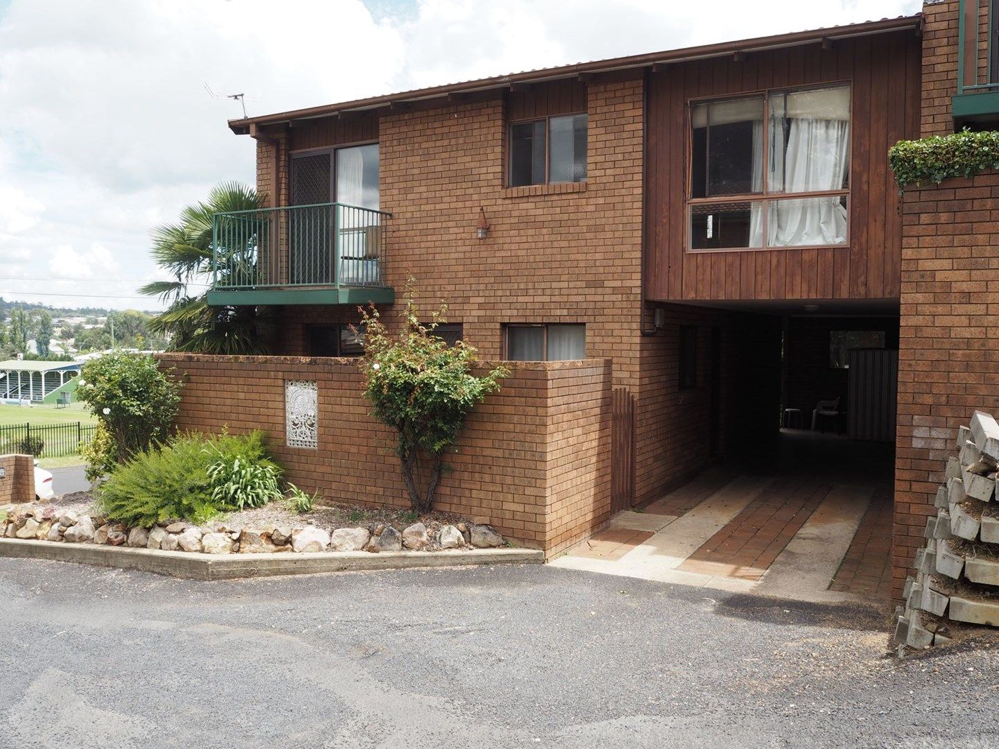 1/169 Kirkwood Street, Armidale NSW 2350, Image 0