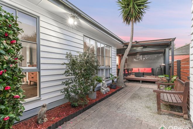 Picture of 2/19 Rae Avenue, EDITHVALE VIC 3196