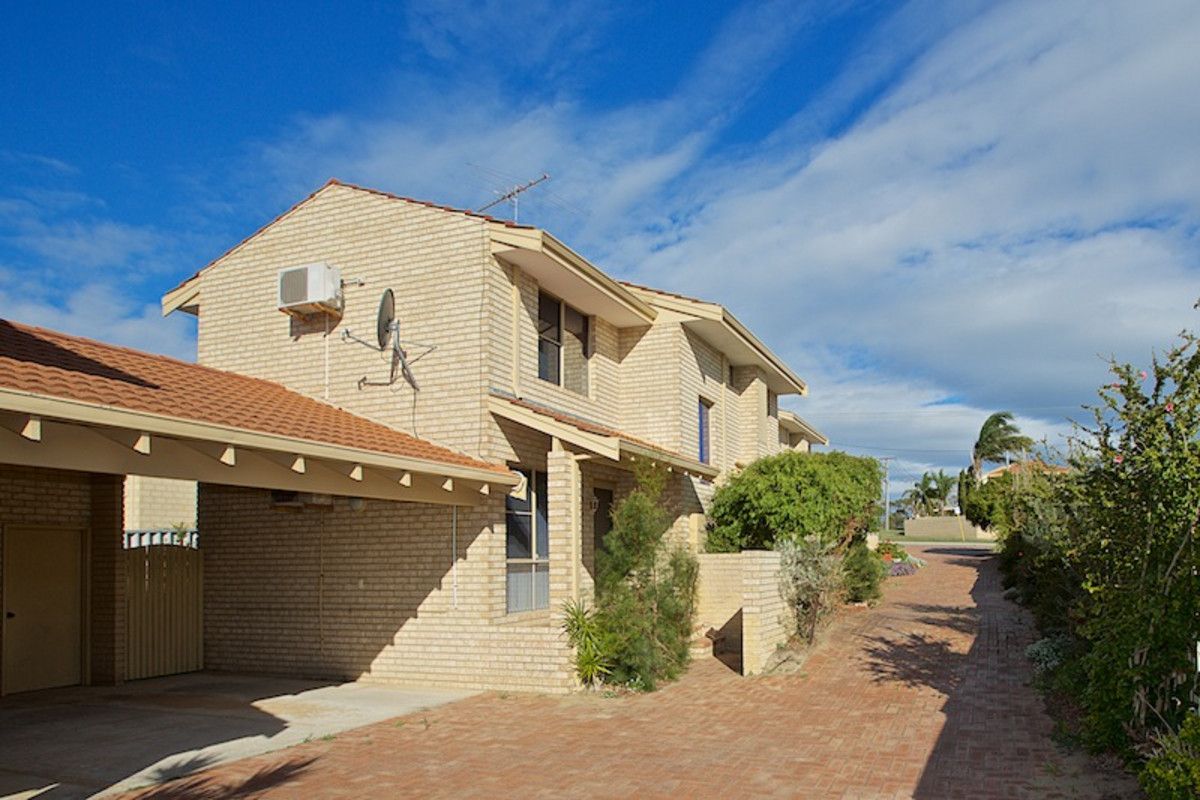 3 bedrooms Duplex in 2/32 Ramsdale Street DOUBLEVIEW WA, 6018