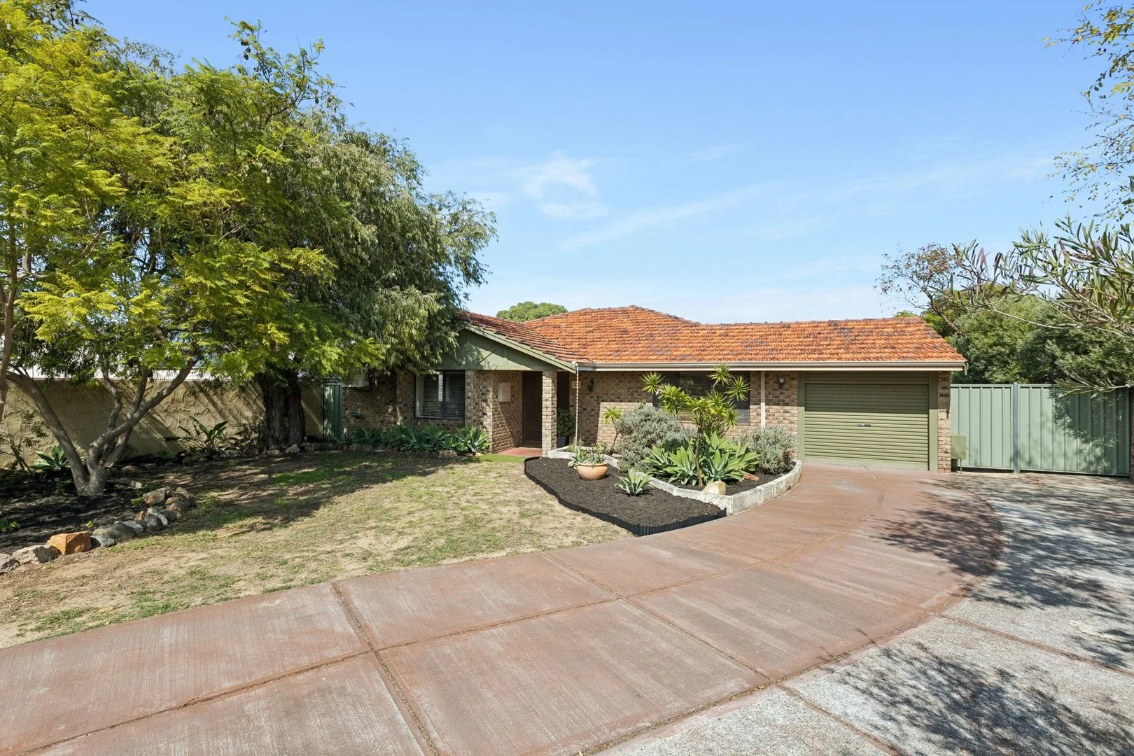 Primary image of 38 BRIDGEWATER DRIVE, Kallaroo WA 6025