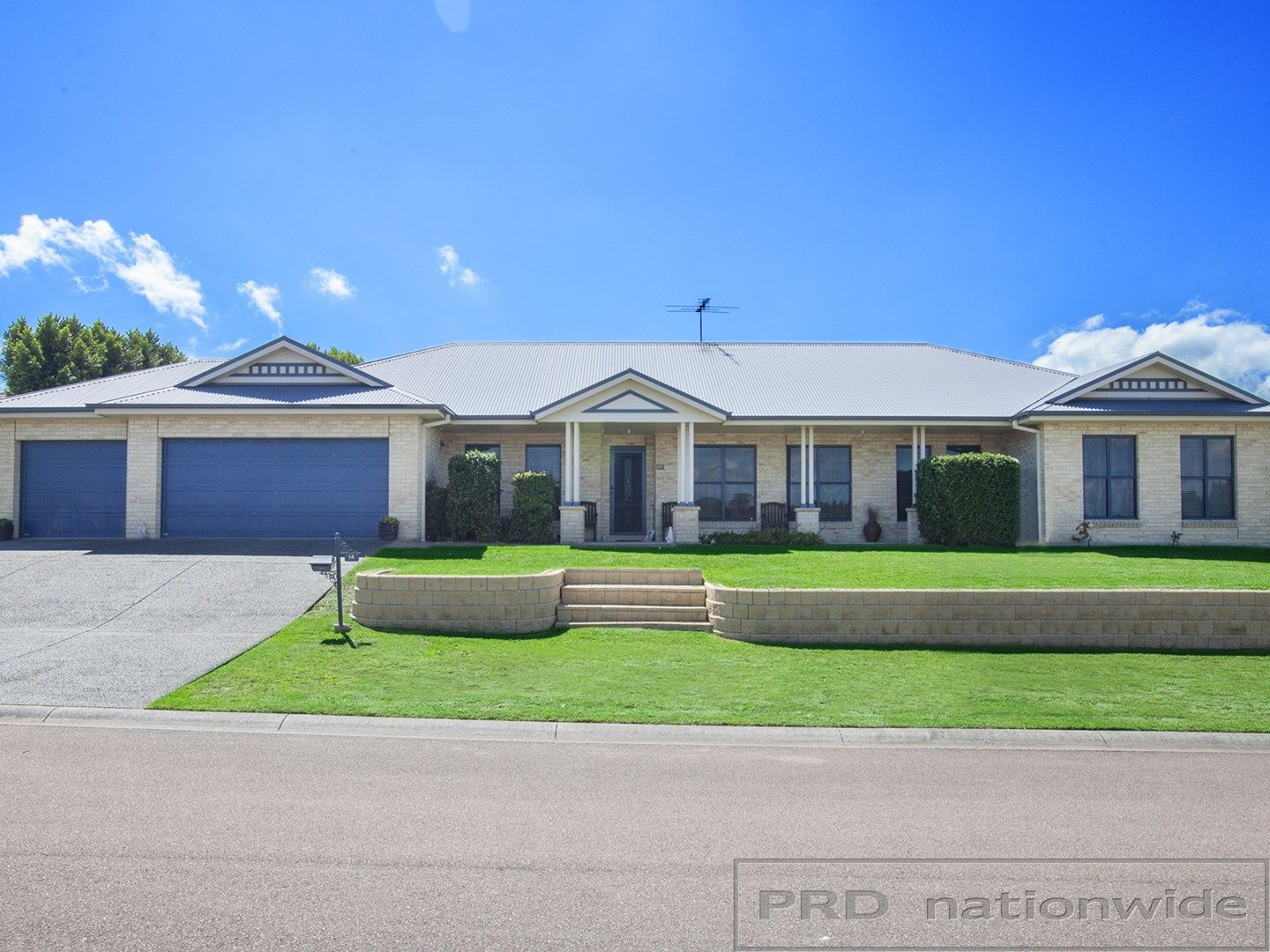 14 London Avenue, Morpeth NSW 2321, Image 0