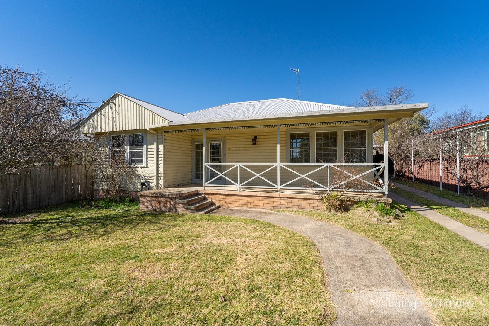 77 Douglas Street, Armidale NSW 2350, Image 0