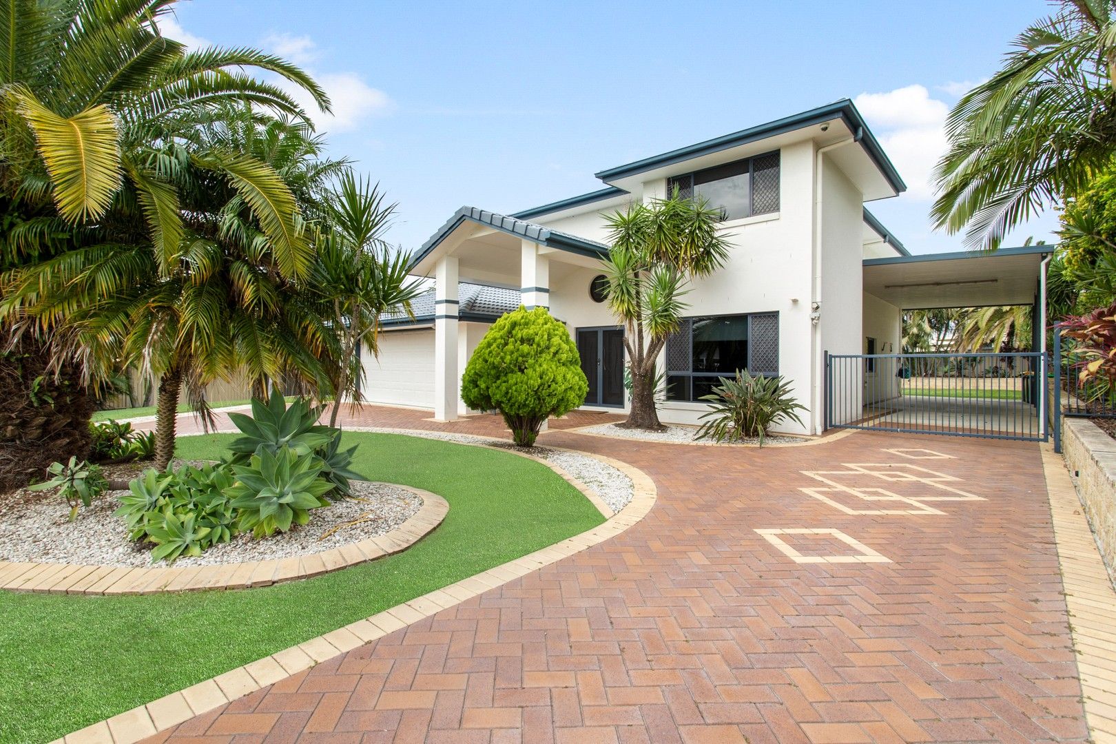 4 bedrooms House in 61 Macarthur Crescent DECEPTION BAY QLD, 4508