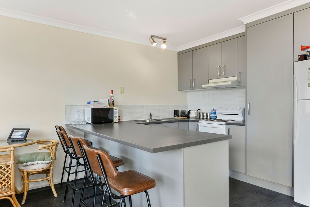 Unit 2/5 Northsun Place, Midway Point TAS 7171, Image 2