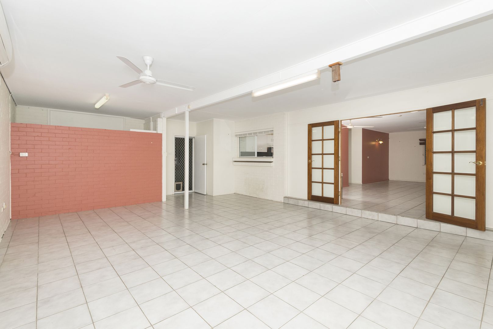 18 Werona Street, Mundingburra QLD 4812, Image 2
