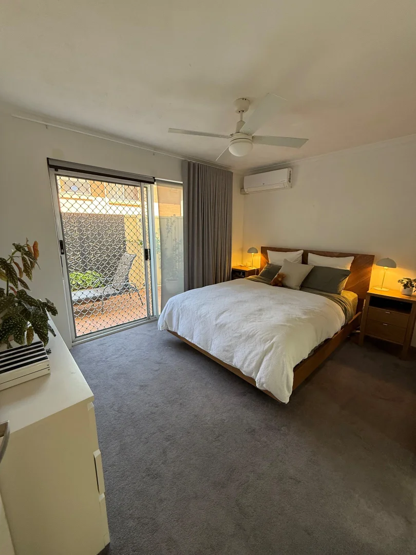 Additional image 11 of 2/166 Surf Parade, Broadbeach QLD 4218