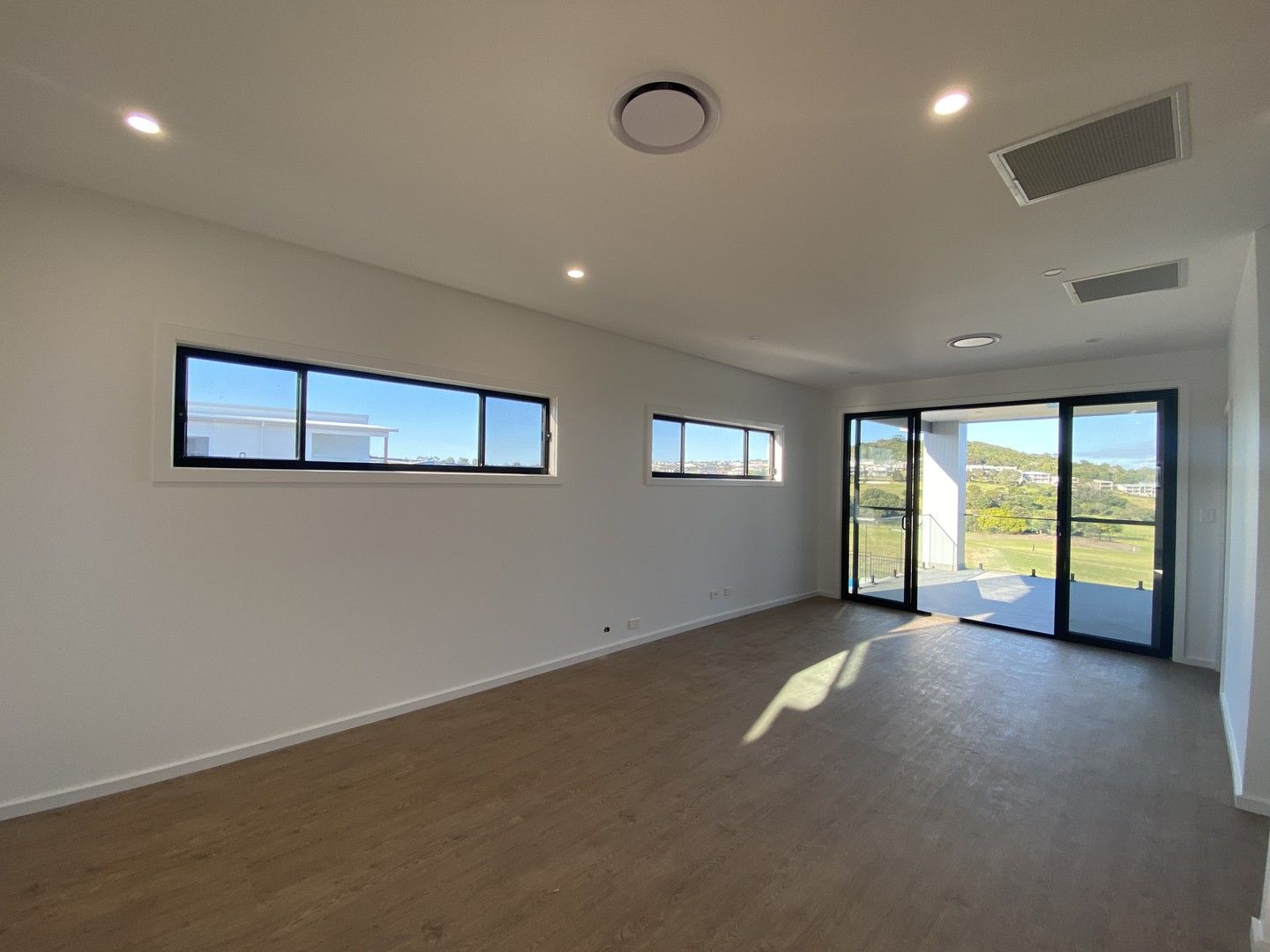 3 bedrooms Townhouse in 24 Archerfield Drive SHELL COVE NSW, 2529