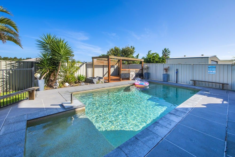 3 Burns Crescent, Corindi Beach NSW 2456, Image 2