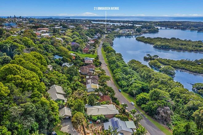 Picture of 21 Bimbadeen Avenue, BANORA POINT NSW 2486