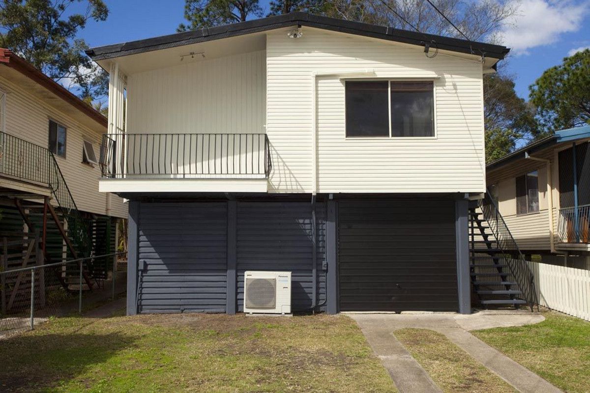 3 bedrooms House in 102 Morden Road SUNNYBANK HILLS QLD, 4109