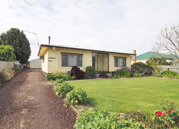 2101 Glenelg Highway, Lake Bolac VIC 3351