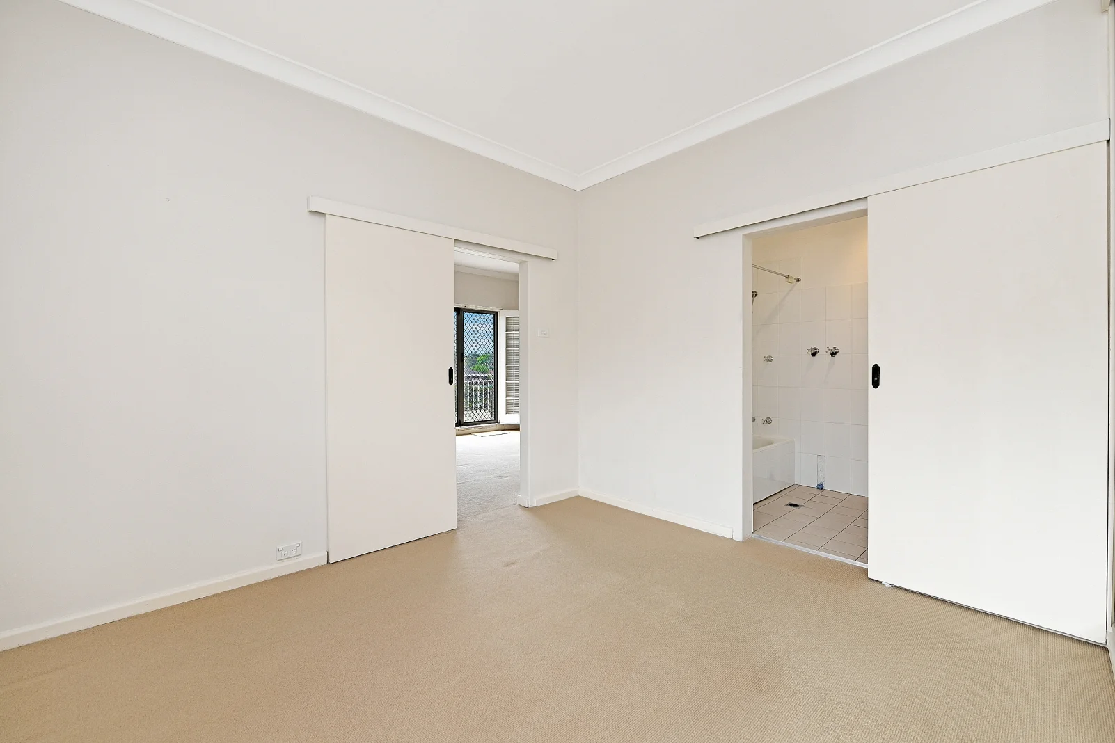 Additional image 4 of 3/32 Tennent Parade, Hurlstone Park NSW 2193